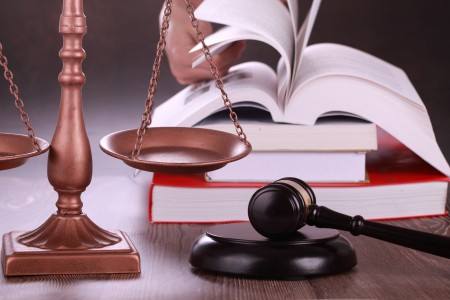 刑事律師：妻子欲離婚男子上門將岳父毆打致死，毆打致死怎么判刑