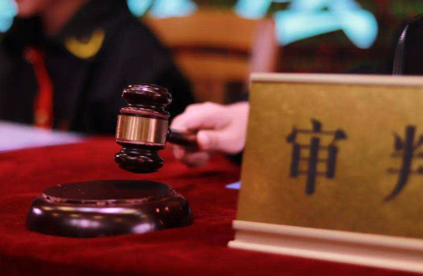 13歲女孩生下女嬰涉案村民被刑拘，涉嫌強奸罪怎么判
